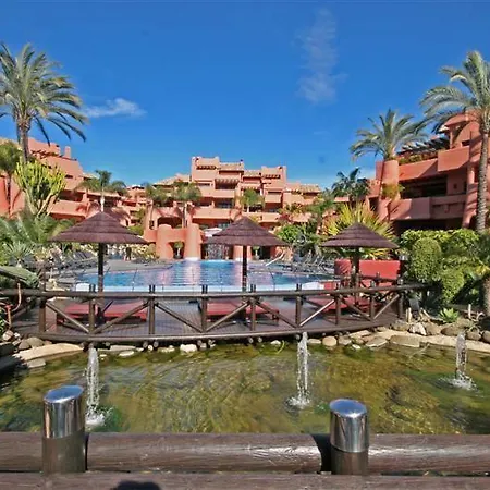 Bonito Apartamento En Torre Bermeja, Nueva Milla De Oro